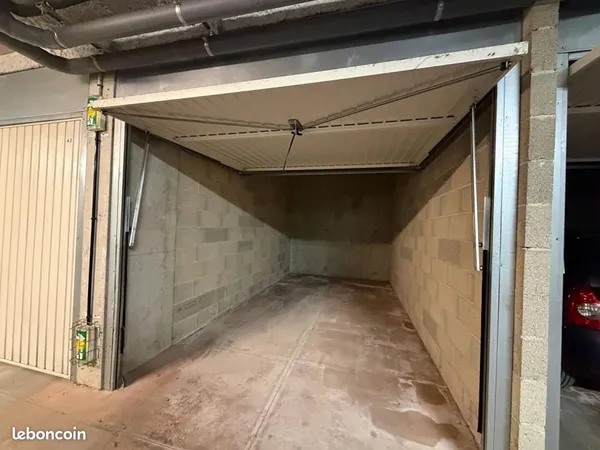 Parking 15 m² Dijon