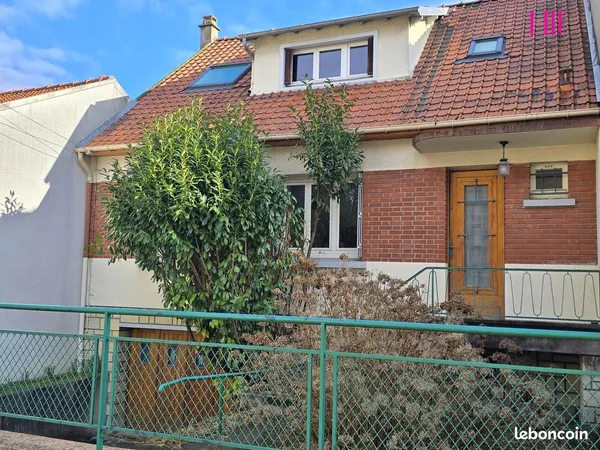 Propriété 6 pièces 100 m²