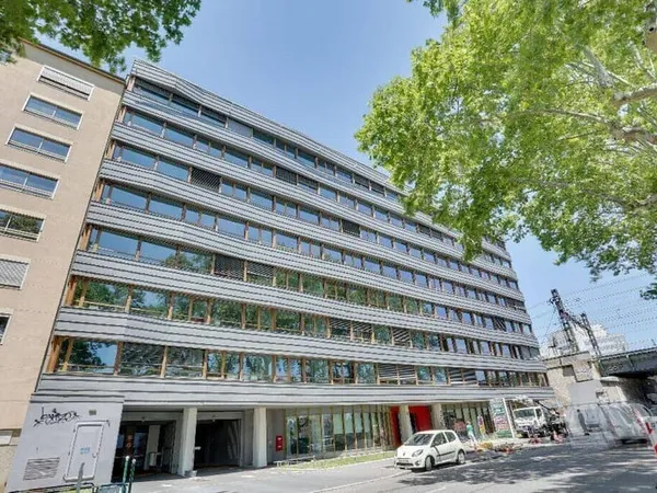 Bureau 3081 m²