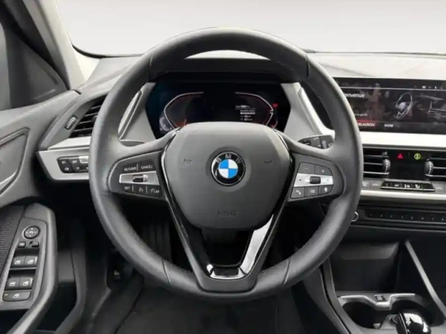 Bmw Serie 1 série 1 116ia 109ch business design dkg7 — photo 12
