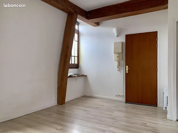 Studio 1 pièce 20 m²