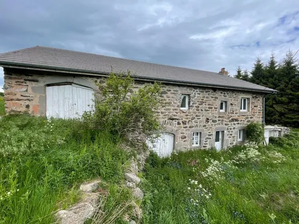 Maison en Pierres à Saint Front