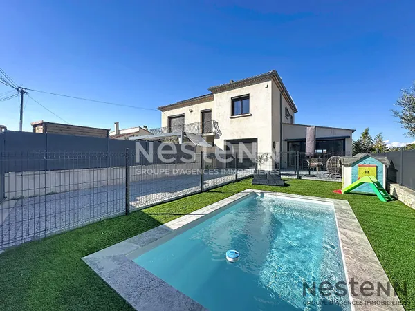 Jolie maison avec piscine 3 chambres Trets