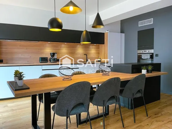APPARTEMENT D'EXCEPTION AVEC 250 M² D'EXTÉRIEURS