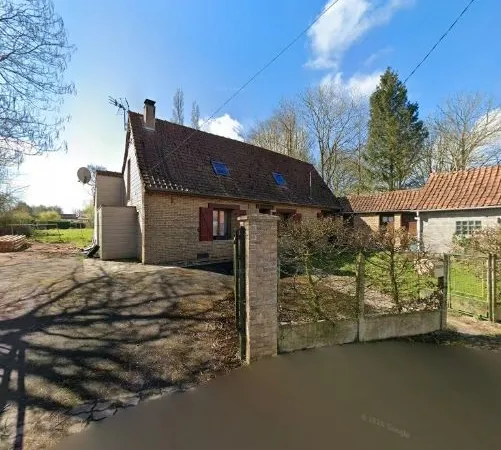 Maison individuelle avec garage et dépendance