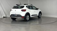 Dacia Sandero 1.0 TCe 90ch Stepway Confort — photo 5