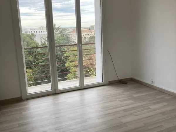 Appartement 4 pièces 64 m²