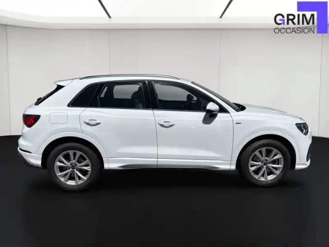 Audi Q3 45 tfsie 245 ch s tronic 6 — photo 3
