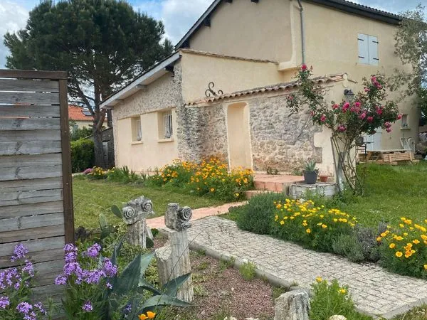 Maison 110m2 à louer sur st girons d'aiguevives