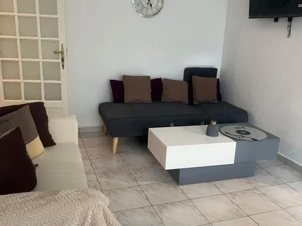Chambre 5 pièces 90 m²
