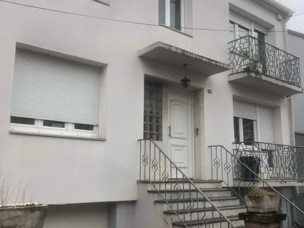 Appartement lumineux de plus de 100 m2 avec garage et jardin privatif clôturé