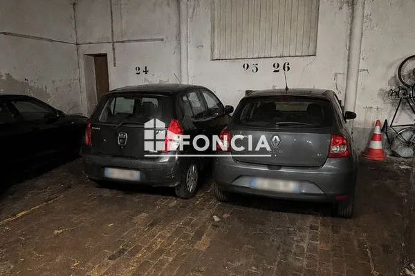 Parking 12 m²