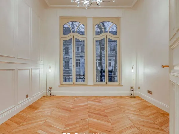 Appartement 5 pièces 130 m²