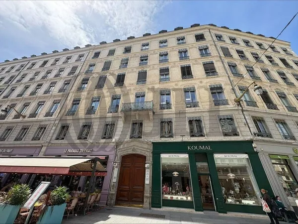 Bureau 153 m²