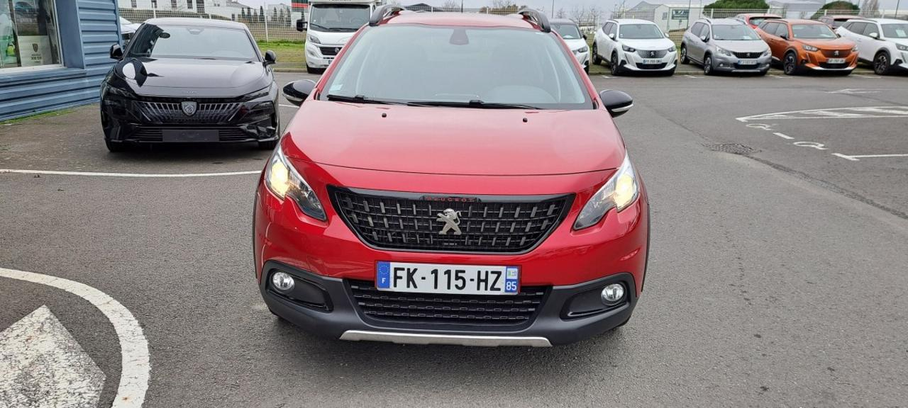 Peugeot 2008 puretech 130 s&s eat6 gt line — photo 1