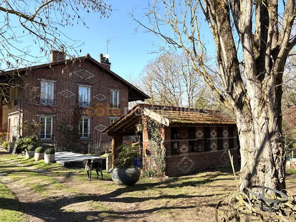 Propriété de caractère de 215m²