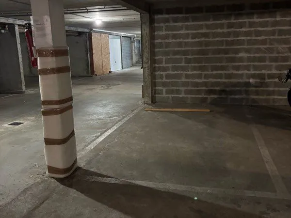 Place de parking à louer