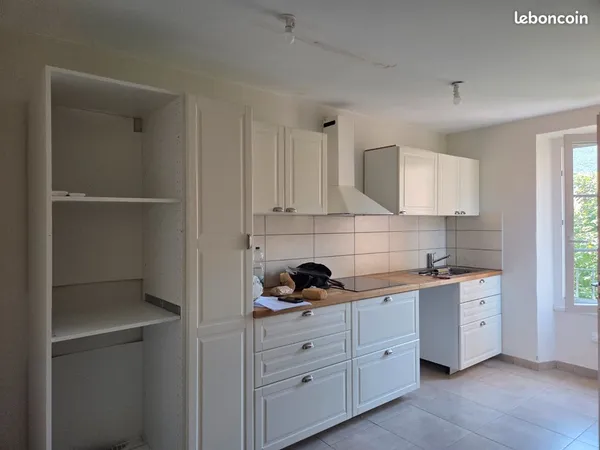 Duplex centre ville Nyons calme