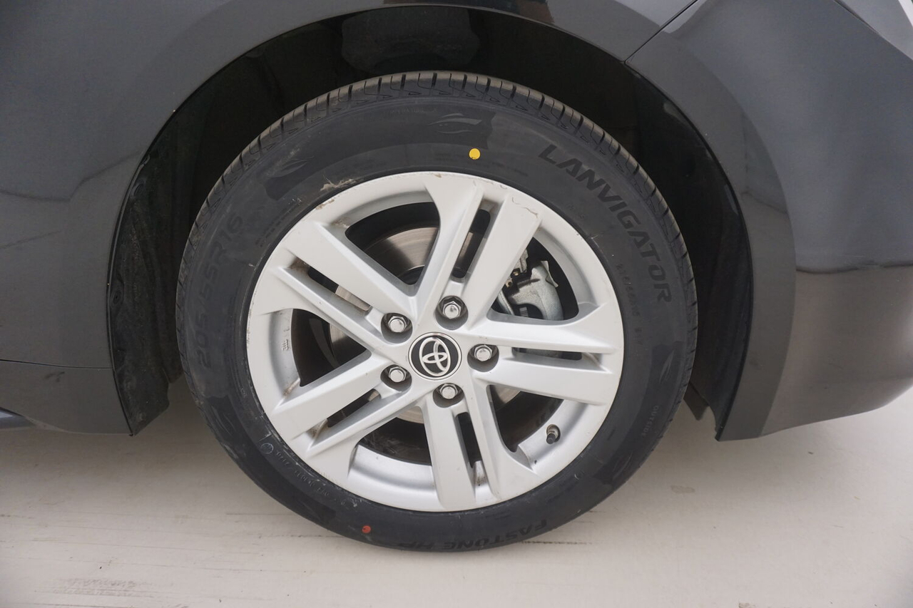 Toyota Corolla Touring Sports — photo 14