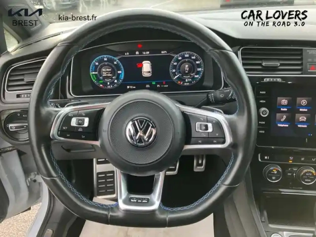 Volkswagen Golf 1.4 tsi 150 hybride rechargeable dsg6 — photo 11