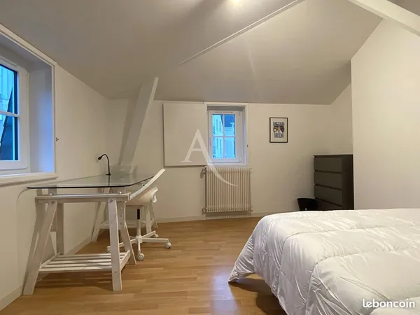 Maison 2 pièces 153 m²