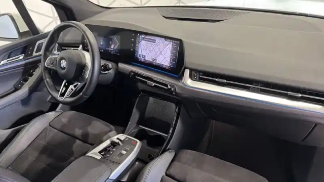 Bmw Serie 2 active tourer 218i 136 ch dkg7 — photo 12