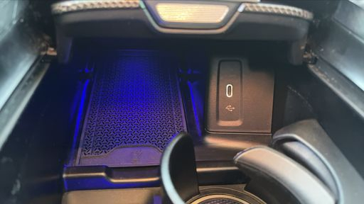 Mercedes Classe GLC 300 de 333 EQ Power 4Matic 9G-Tronic - AMG Line – 2023 – 39085 km – Hybride rechargeable – Boîte Automatique — photo 2