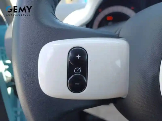 Renault Twingo iii e-tech — photo 14