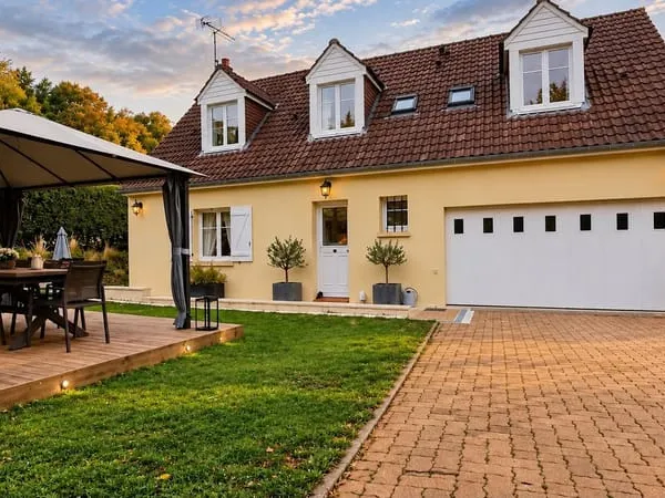 Maison - Parfait état - La Falaise - 6 pièces -105 m2