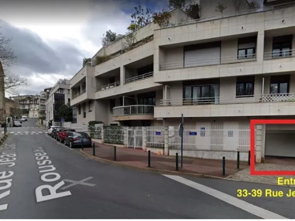 Loue parking 12m²