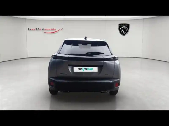 Peugeot 2008 1.2 puretech 130ch s&amp;s gt eat8 — photo 5
