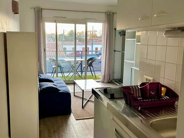 Studio meublé lumineux avec balcon et parking - La Rochelle