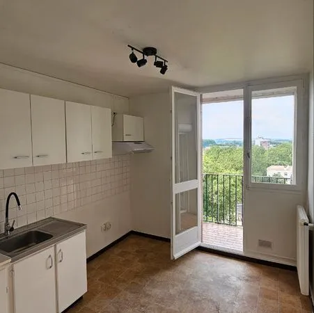Location appartement T3 centre ville de Nevers