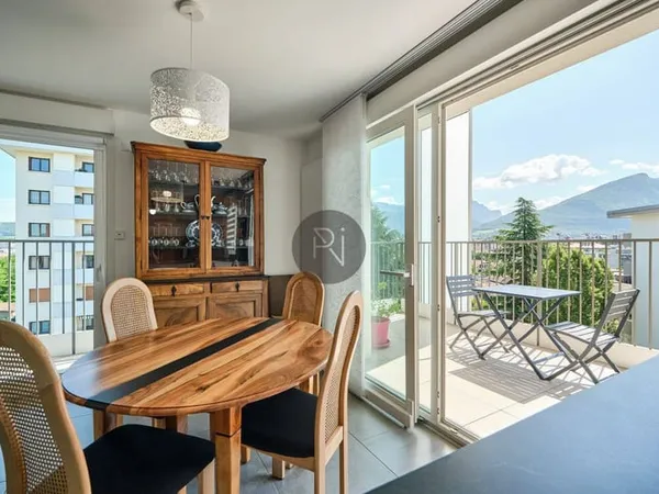 Appartement 4 pièces 79 m²