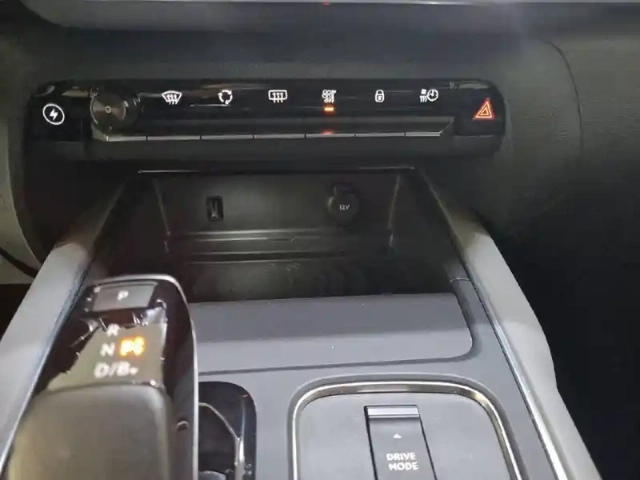 Citroën C5 Aircross hybride rechargeable 225 s&amp;s e-eat8 — photo 27