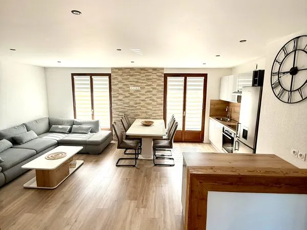Appartement T3 meublé 53 m² Marignier - Balcon et vue montagne - Parking