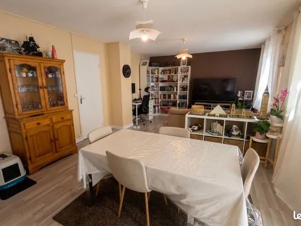 GRAND-QUEVILLY - APPARTEMENT 80 m² RÉCEMMENT RÉNOVÉ - 3 CHAMBRES