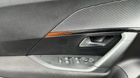 Peugeot 2008 1.2 PureTech 100ch S&S Style — photo 18