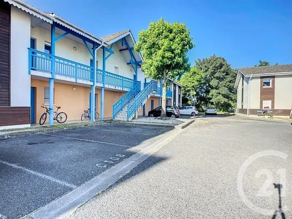 Parking 12 m²