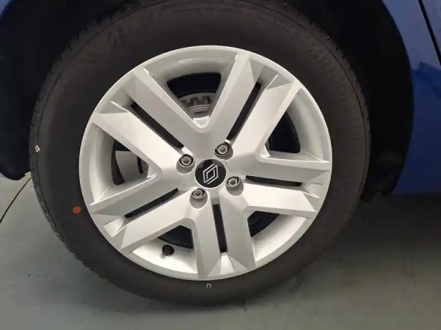 Renault Clio blue dci 100 ch gsr2 — photo 11