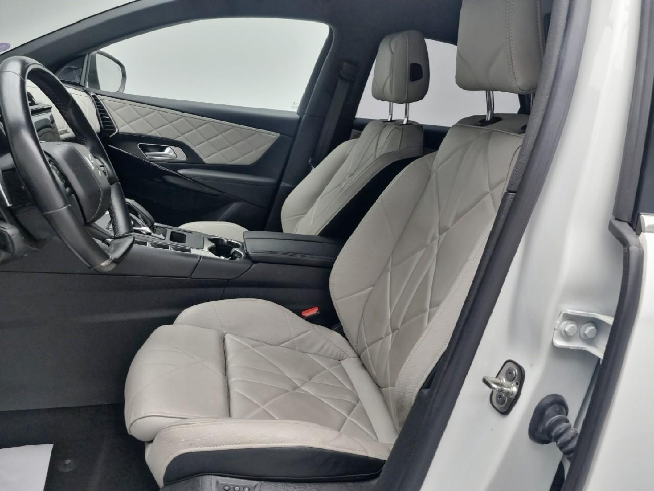 Ds Ds 7 crossback crossback hybride e-tense 300 eat8 4x4 rivoli — photo 10