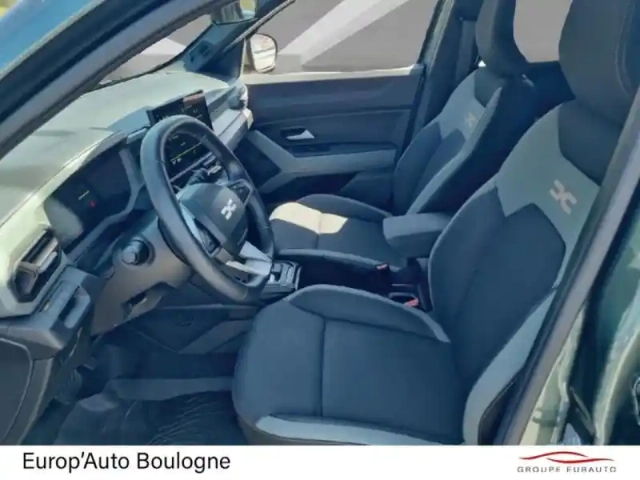 Dacia Duster 1.6 hybrid 140ch journey — photo 11