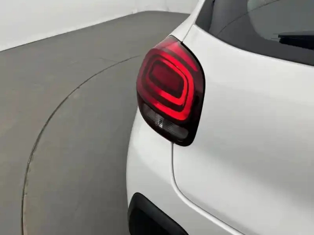 Citroën C3 puretech 82 s&amp;s bvm5 — photo 76