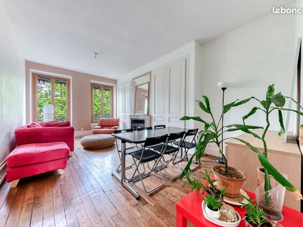 LYON 6e - T4 94.53 m² - 3 CHAMBRES - DERNIER ÉTAGE - 465 000