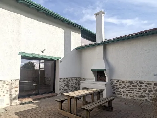 Saubrigues - Appartement T4 de 95 m2 en duplex avec terrasse