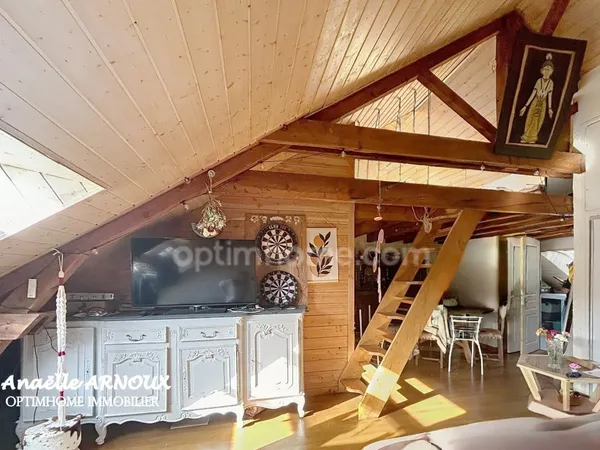 Appartement 2 pièces avec mezzanine en dernier étage