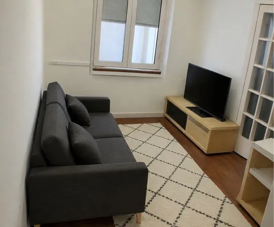 À louer belle maison de ville avec cour privée et dépendance