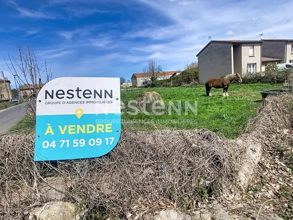 EXCLUSIVITE ! Terrain dans le centre de Grazac