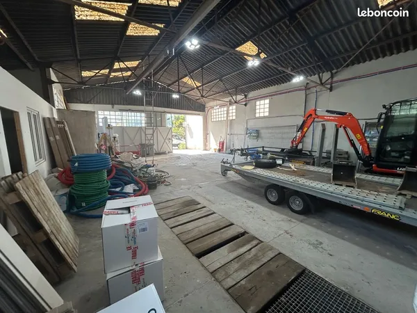 Entrepôt de stockage 180 M2