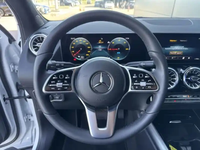 Mercedes Eqa 250+ edition — photo 15